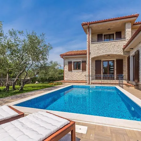 House Casa D'oro בית נופש *